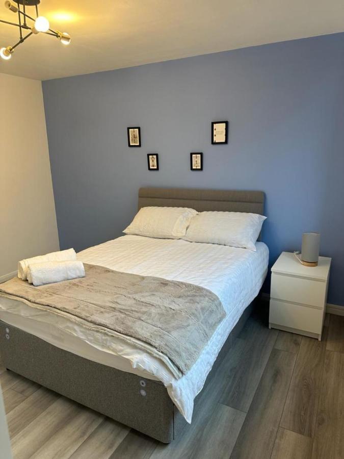 Stylish Apartment At Carlton Grove Лондон Экстерьер фото